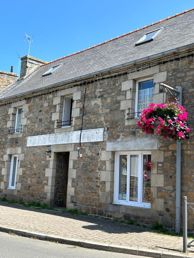 Gite Independant En Duplex Proche Mer Cote De Granit Rose Pleubian Extérieur photo