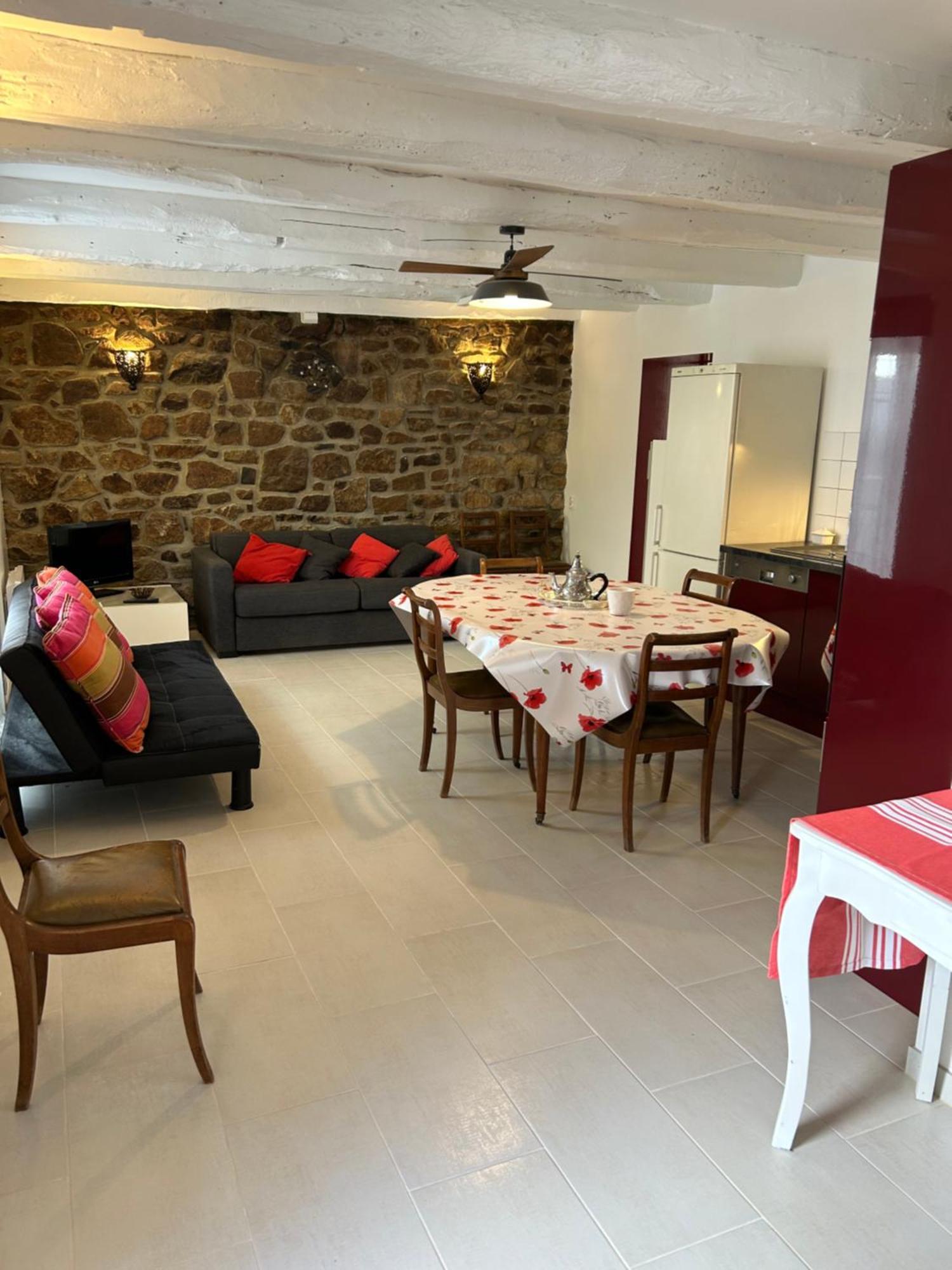 Gite Independant En Duplex Proche Mer Cote De Granit Rose Pleubian Extérieur photo